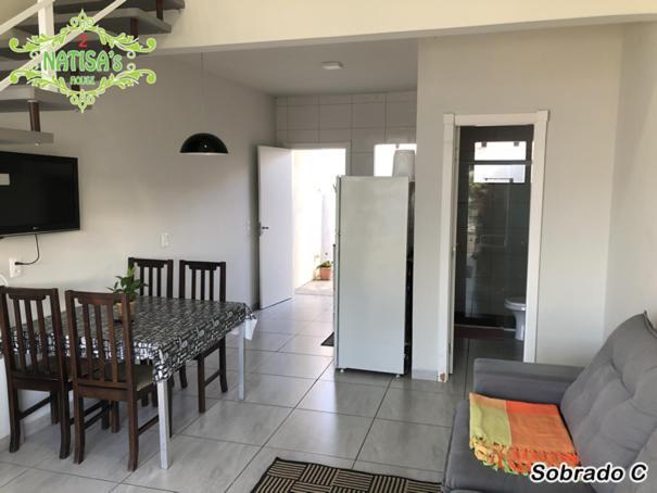 봄비나스 Sobrados Aconchegante Com Piscina "Natisashouse" 빌라 외부 사진