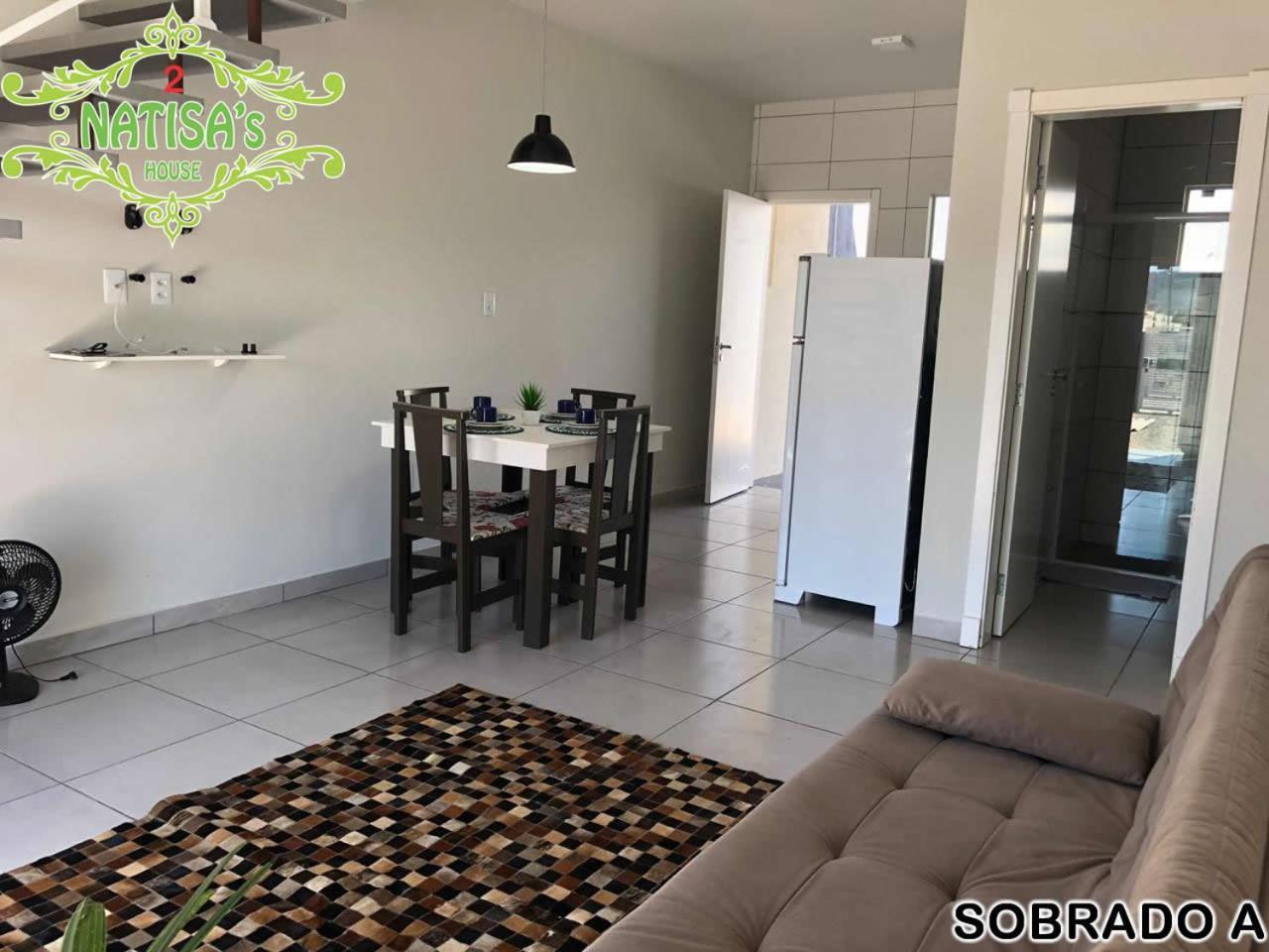 봄비나스 Sobrados Aconchegante Com Piscina "Natisashouse" 빌라 외부 사진