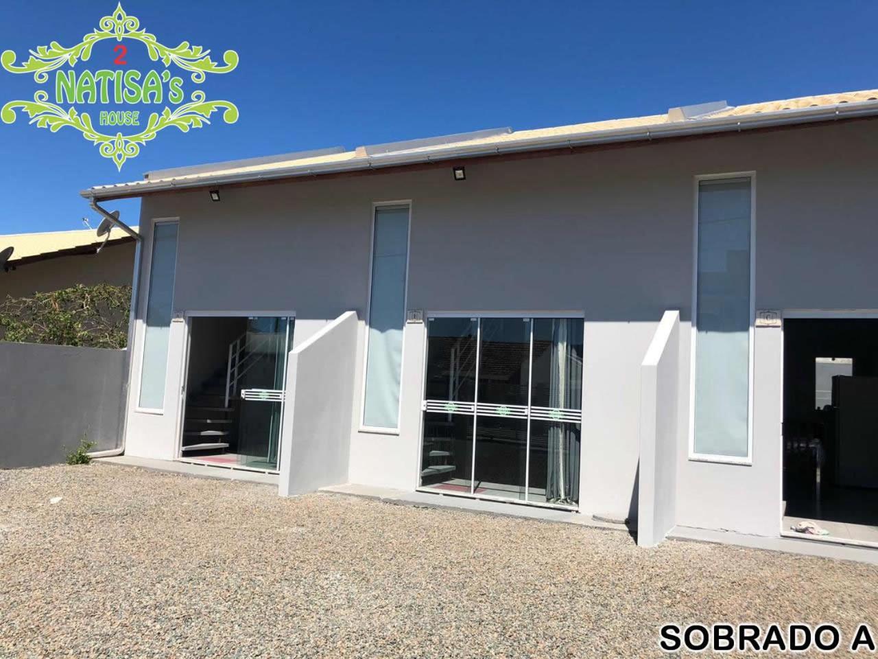 봄비나스 Sobrados Aconchegante Com Piscina "Natisashouse" 빌라 외부 사진